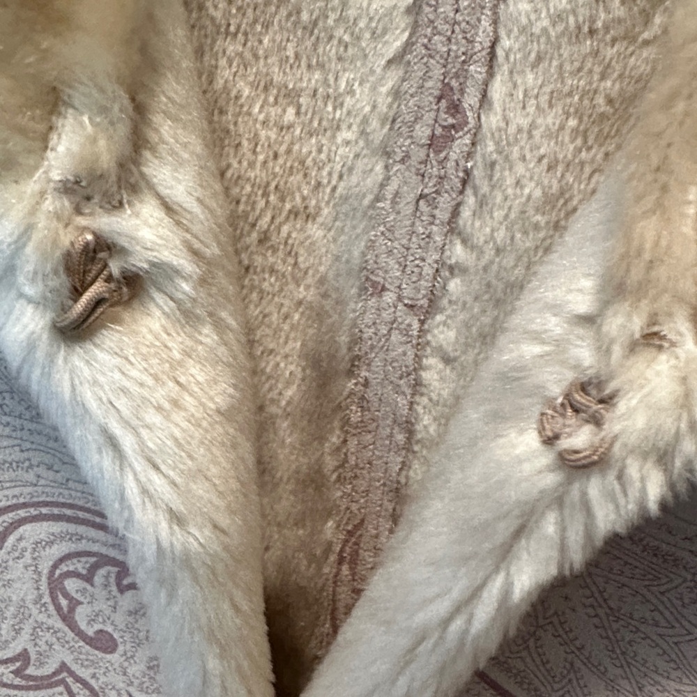 Coldwater Creek Beige & Cream Patterned Vegan Suede & Faux Fur Vest Size M - Picture 3 of 5